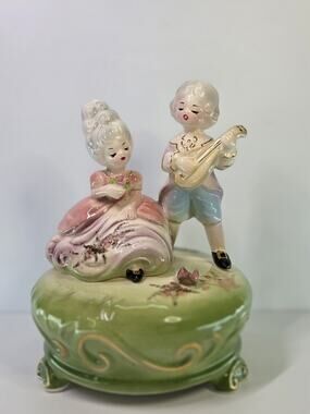 Vintage Josef Originals "Moonlight Sonata" Romantic Courting Couple Music Box